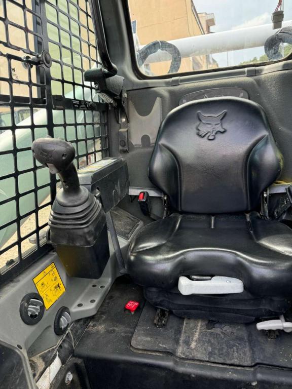 Bobcat T650 Photo 6