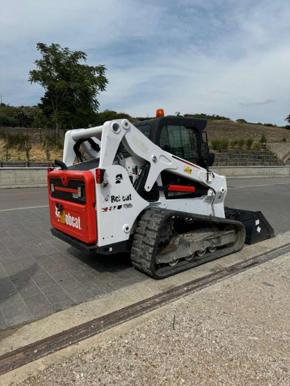 Bobcat T650 Photo 9