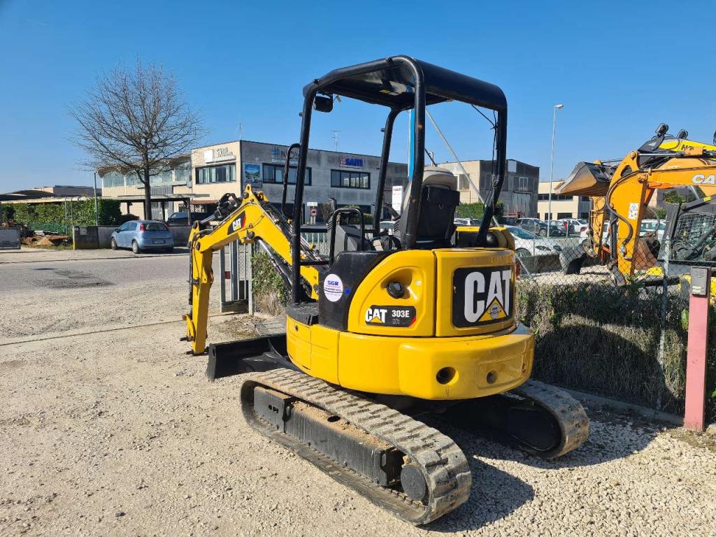 Caterpillar 303E Photo 2