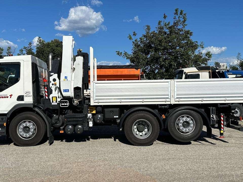 Volvo FE350 6x2 Photo 2