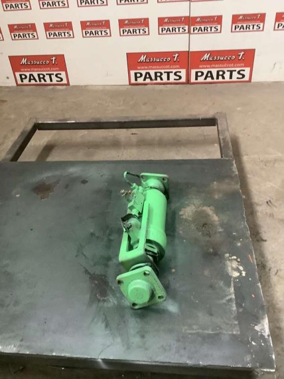 Stabilizer piston for Merlo P28.8 Photo 1
