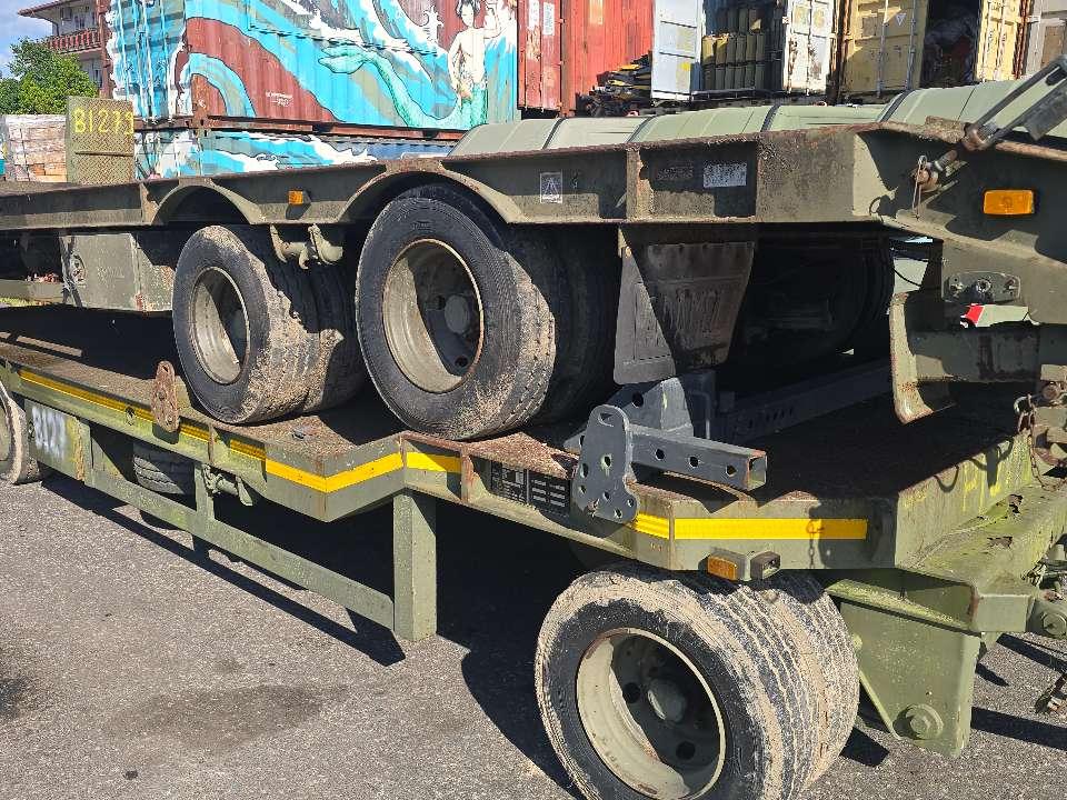Adamoli ex militare Photo 7