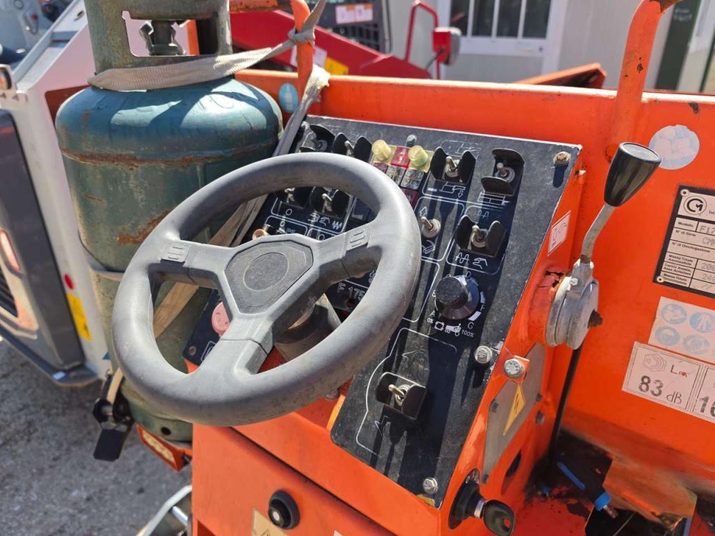CM F175B Photo 6