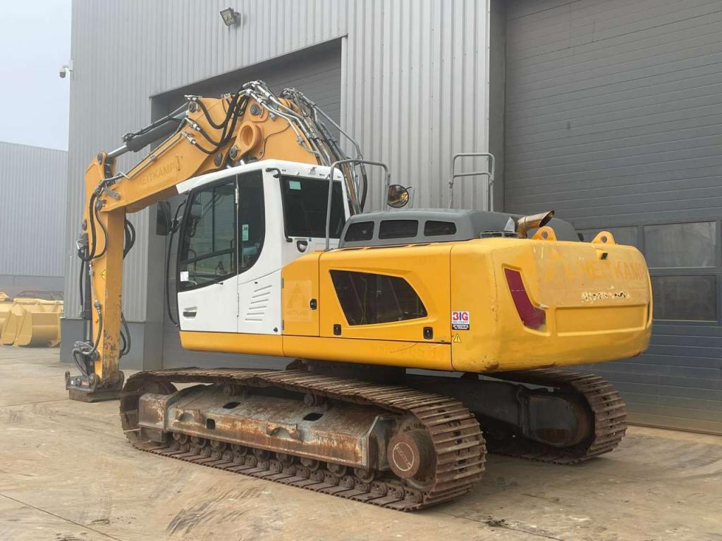Liebherr R926LC Photo 3