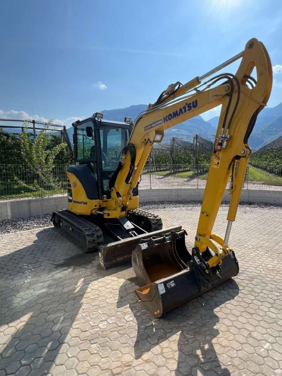 Komatsu PC35MR-5 Photo 1