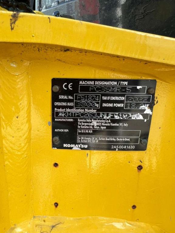 Komatsu PC35MR-5 Photo 5