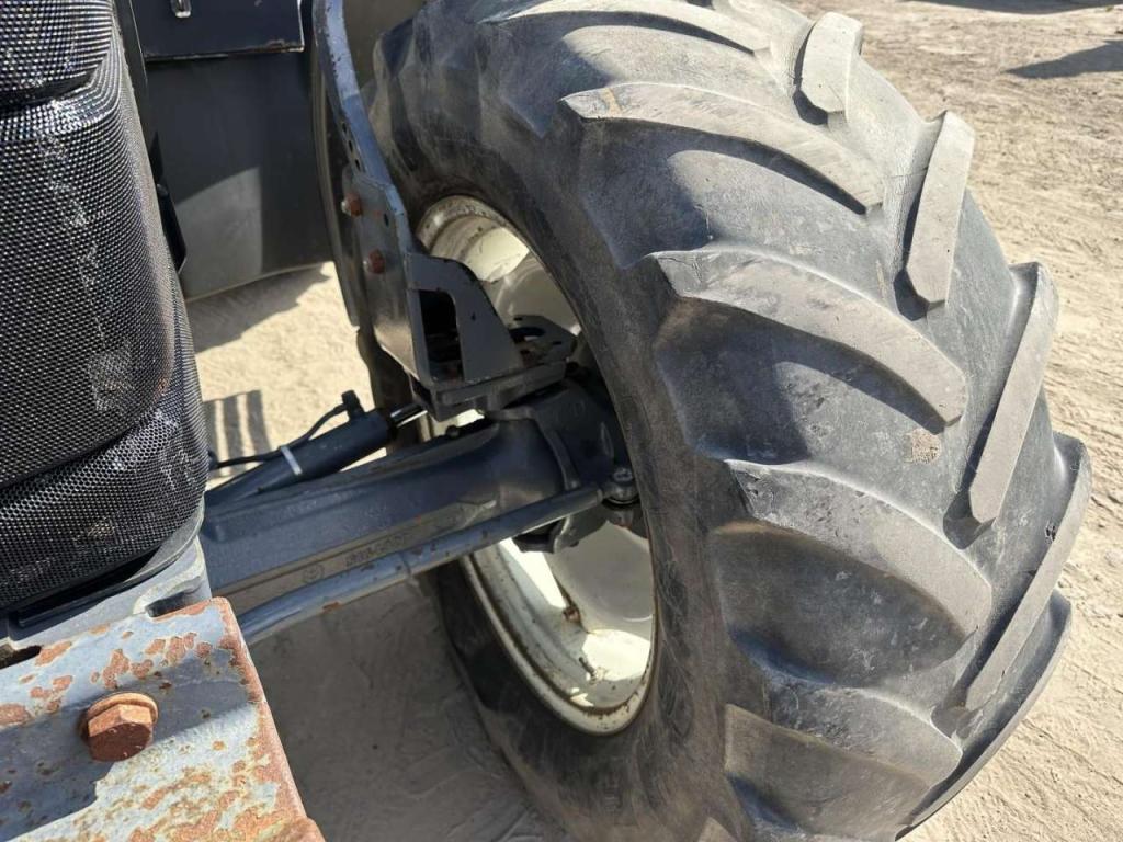 New Holland TS 90 Photo 15