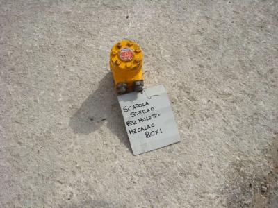 Steering gear box for per Muletto Mecalac 8CXI sold by OLM 90 Srl