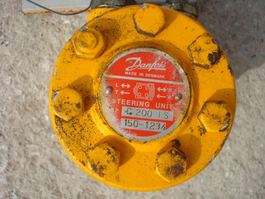 Steering gear box for per Muletto Mecalac 8CXI Photo 2