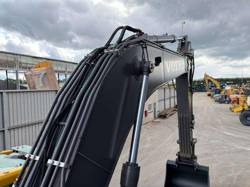 Volvo EC300E L | Only 2000 Hours! Photo 23