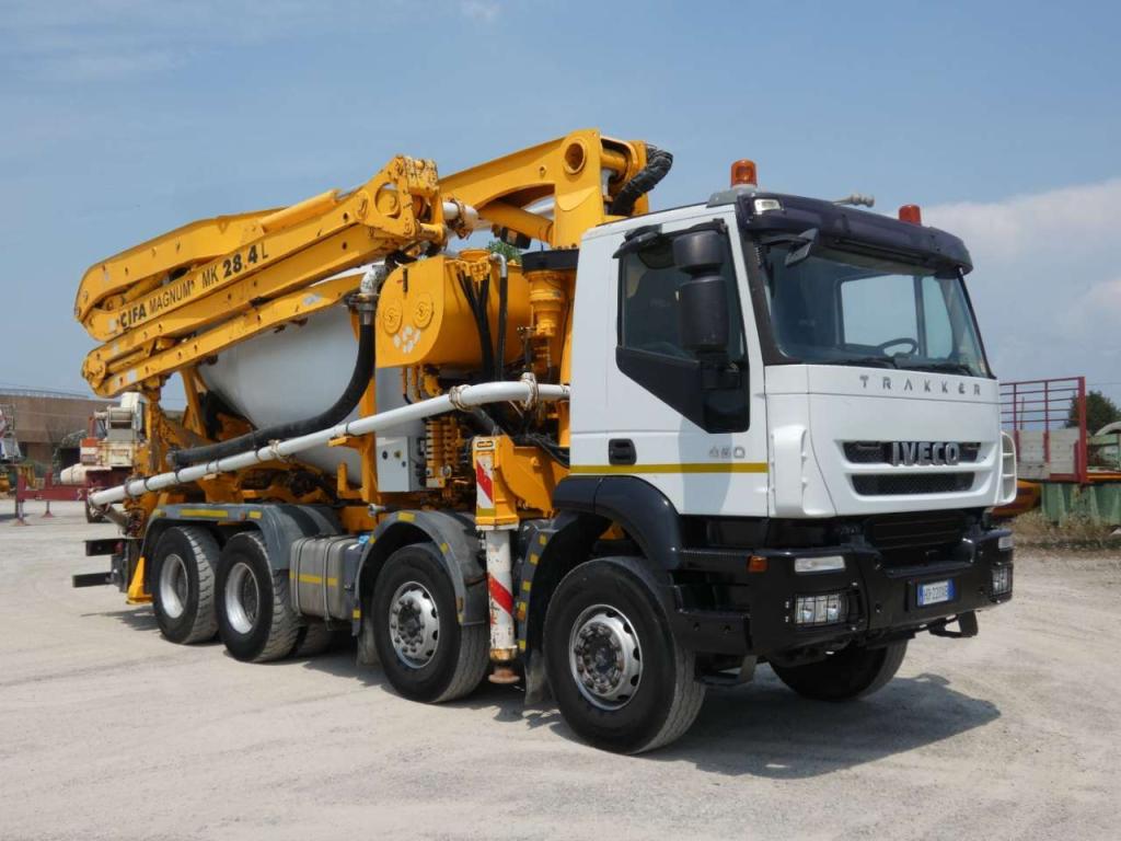 Iveco TRAKKER 450 Photo 1