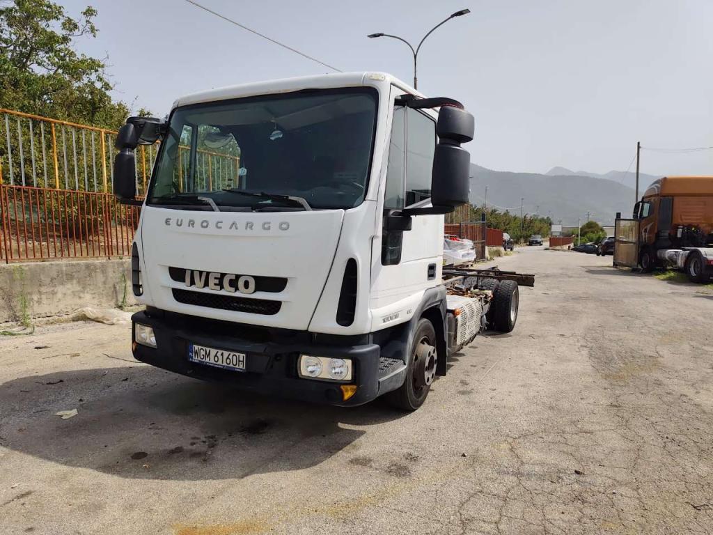 Iveco EUROCARGO 100E19 Photo 24