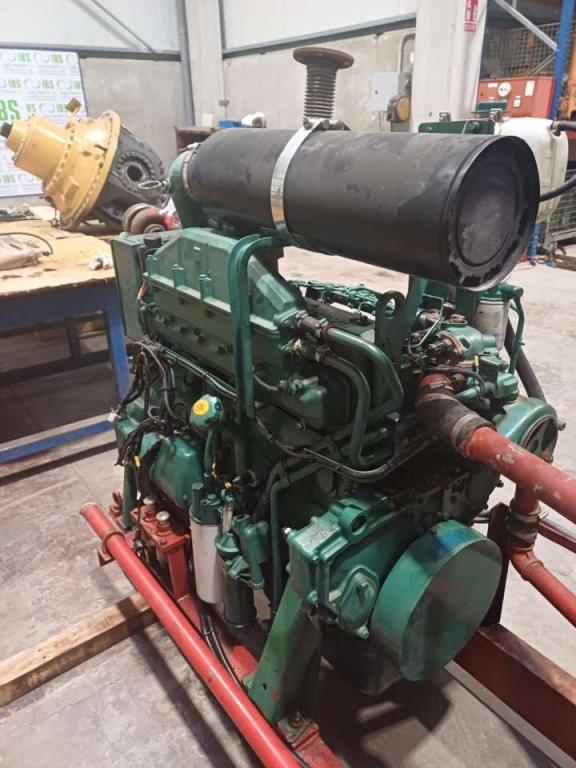 Volvo Penta TWD610V Photo 3
