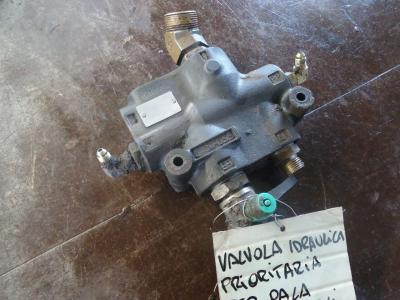 Hydraulic valve for Fiat Hitachi W130 - (PRIORITARIA) sold by OLM 90 Srl