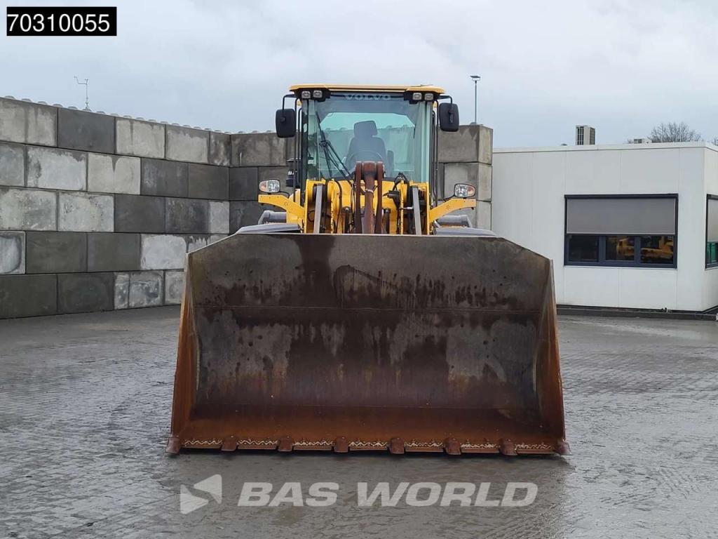 Volvo L120 H Photo 17