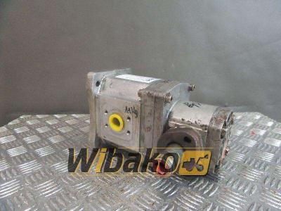 Case Hydraulic pump Photo 1