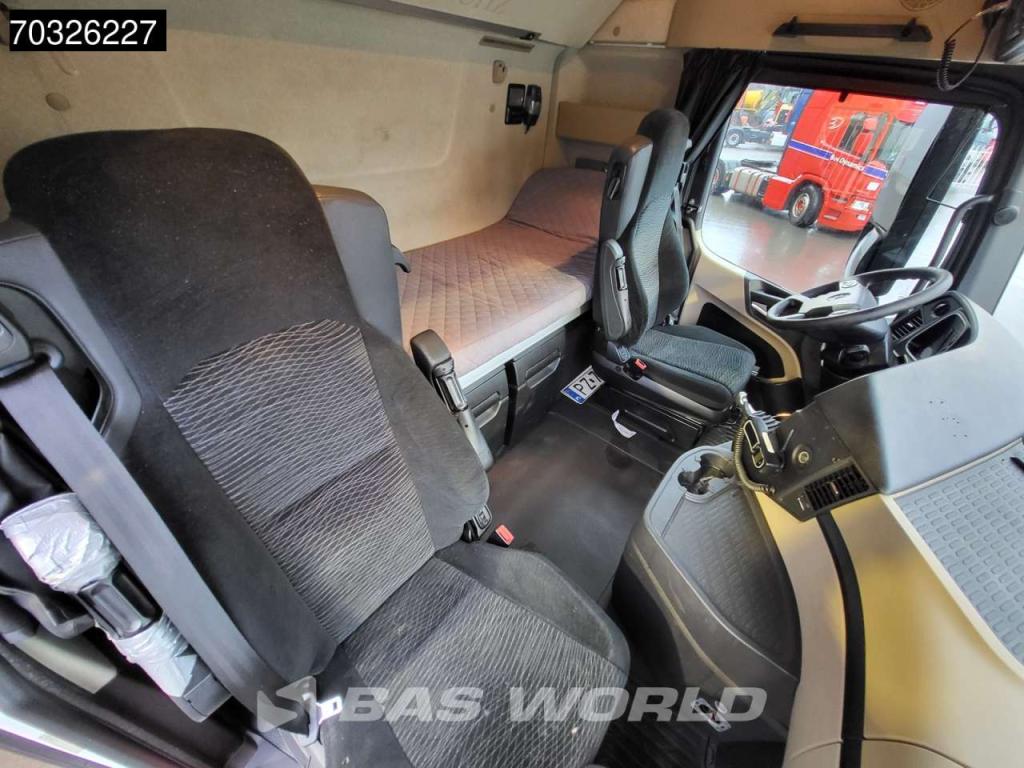 Mercedes-Benz Actros 1842 4X2 StreamSpace Mega Photo 25