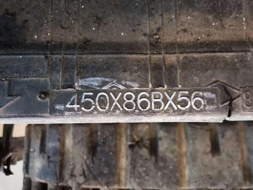 Rubber tracks Photo 1
