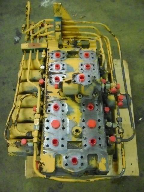 Hydraulic distributor for Liebherr 902 Photo 4