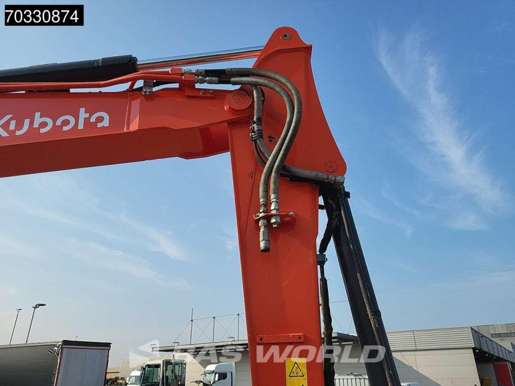 Kubota KX080-4 A/C Photo 12