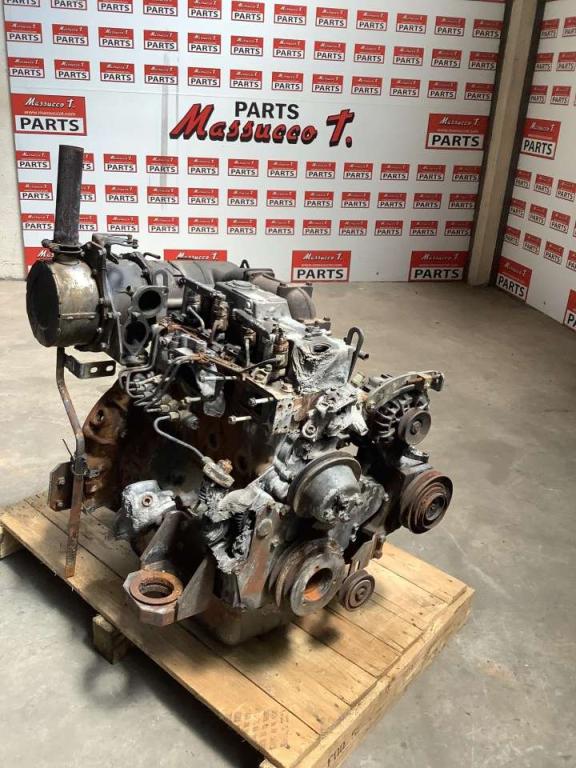 Internal combustion engine for Hitachi ZX85US Photo 2