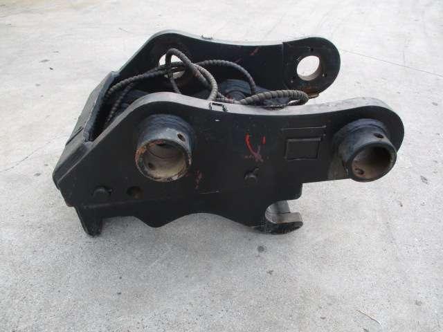 New Holland E285/305 Photo 2