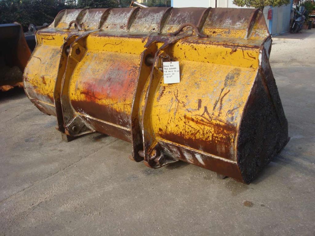Loader bucket Photo 4