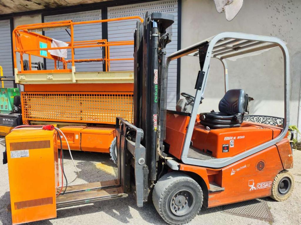 Cesab BLITZ 250 E Photo 1