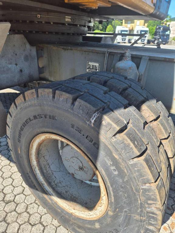 Liebherr LH40 Photo 5