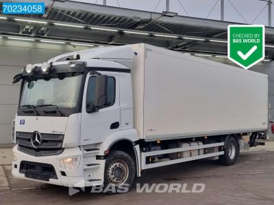 Mercedes Actros 1827 4X2 ClassicSpace Xenon Ladebordwand Euro 6 sold by BAS World B.V.