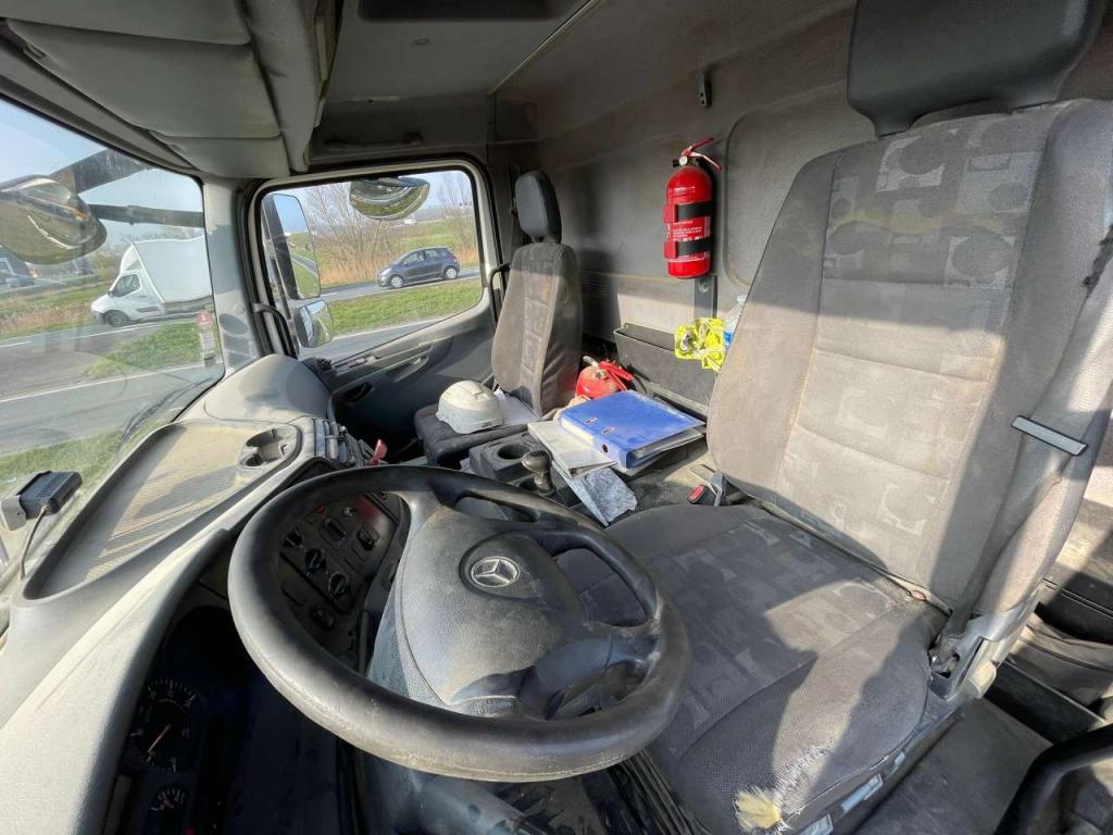 Mercedes-Benz 1829 Axor Photo 15