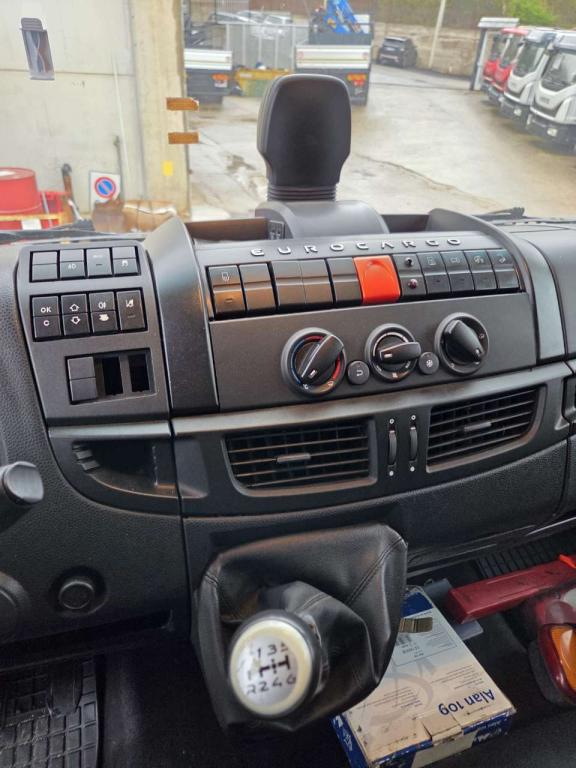 Iveco EUROCARGO 180-250 Photo 10