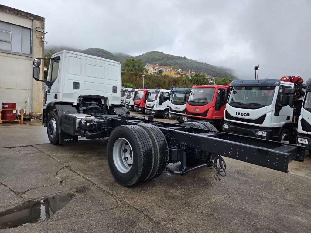 Iveco EUROCARGO 180-250 Photo 12