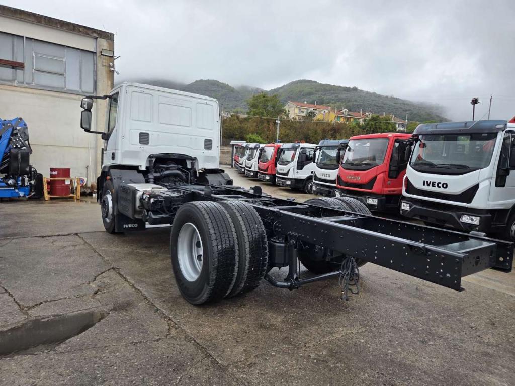 Iveco EUROCARGO 180-250 Photo 13