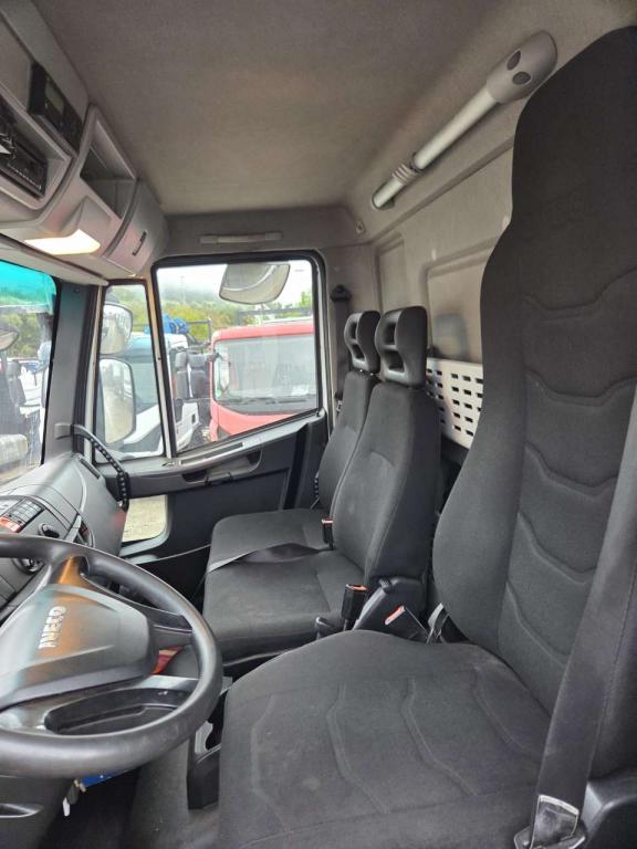 Iveco EUROCARGO 180-250 Photo 4
