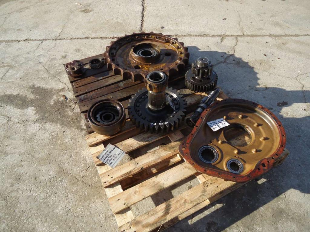 Traction drive for Caterpillar 955L Photo 2