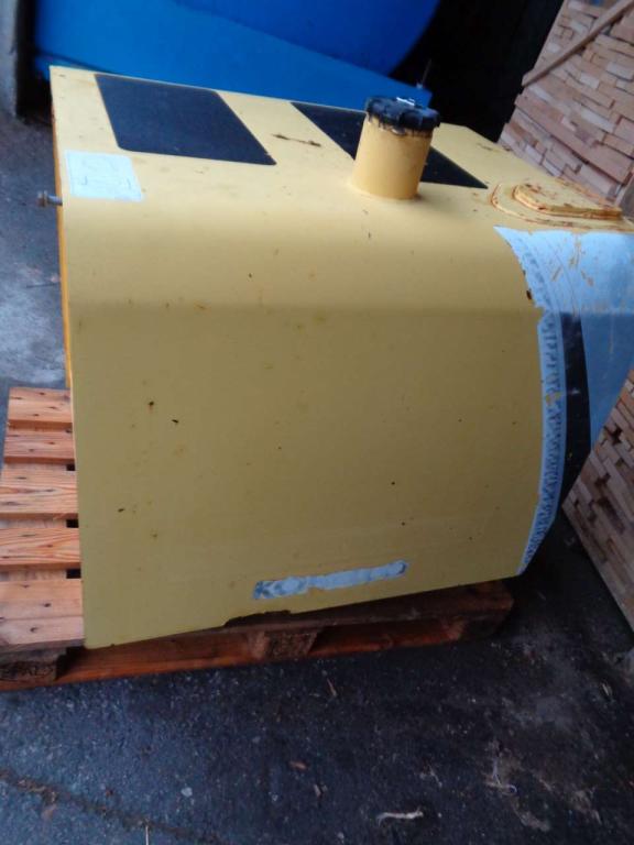 Diesel tank for New Holland E 385 B Photo 1