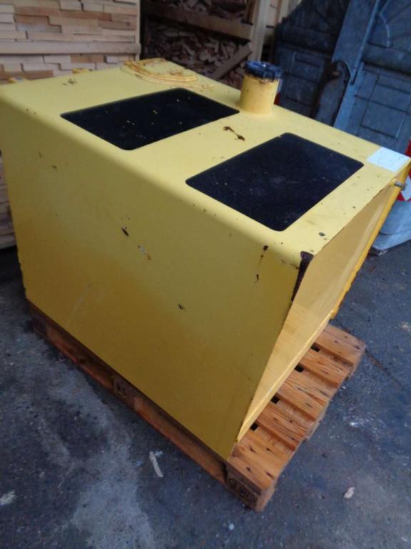 Diesel tank for New Holland E 385 B Photo 2