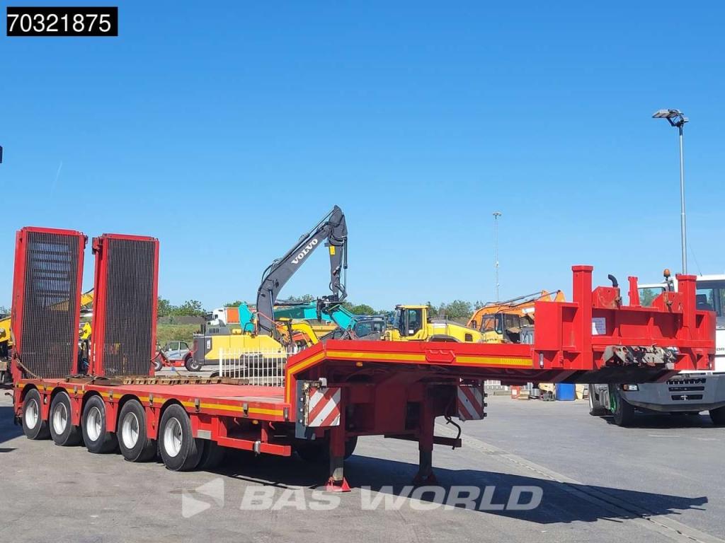 Nooteboom MG0-85-05 4x Steering Axle Ramps Photo 5