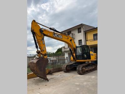 JCB JS235 sold by Cioria Tractor Srls