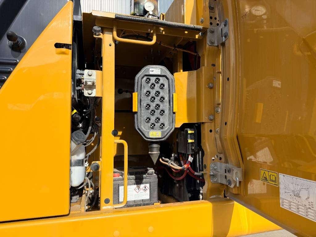 Caterpillar 326 07H SLR - 18m Super Long Reach Photo 25