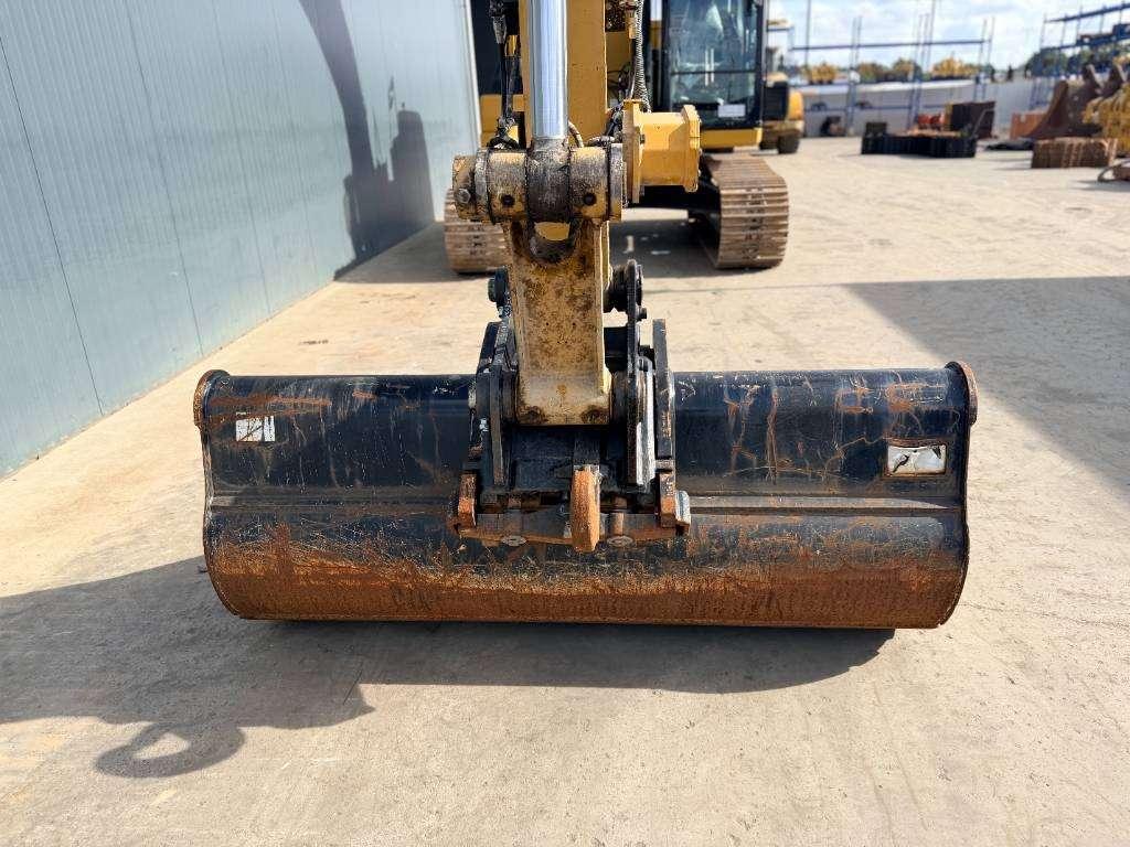 Caterpillar 326 07H SLR - 18m Super Long Reach Photo 7