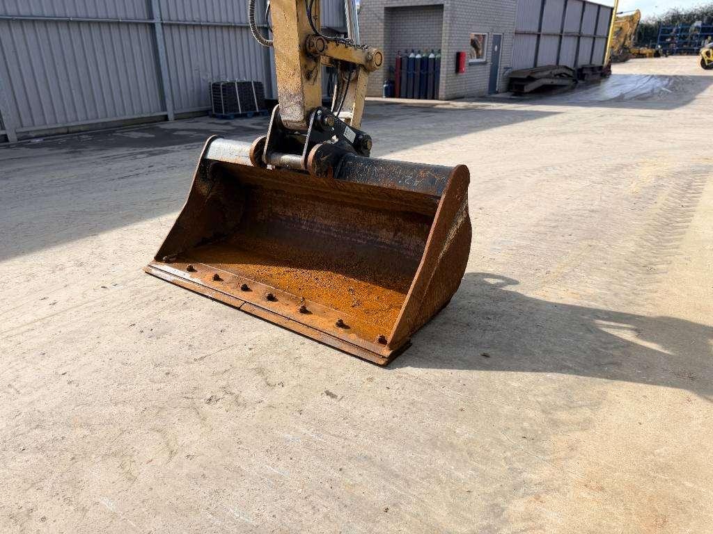 Caterpillar 326 07H SLR - 18m Super Long Reach Photo 9
