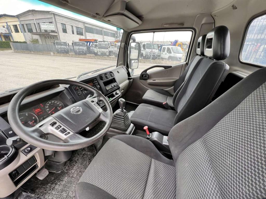 Nissan 75-18 Photo 5