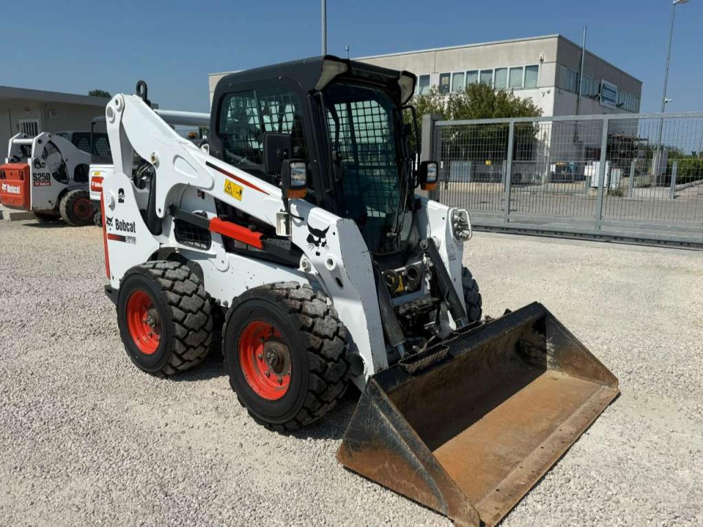 Bobcat S770 Photo 2
