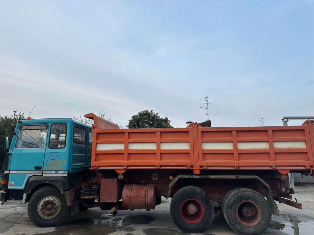 Renault R420 Photo 7