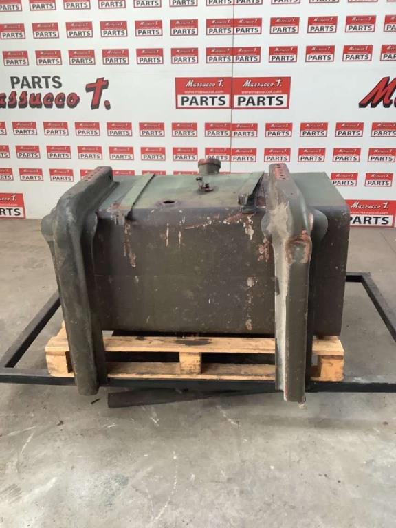 SERBATOIO CARBURANTE PER IVECO 260/330 F 35 Tank Photo 1