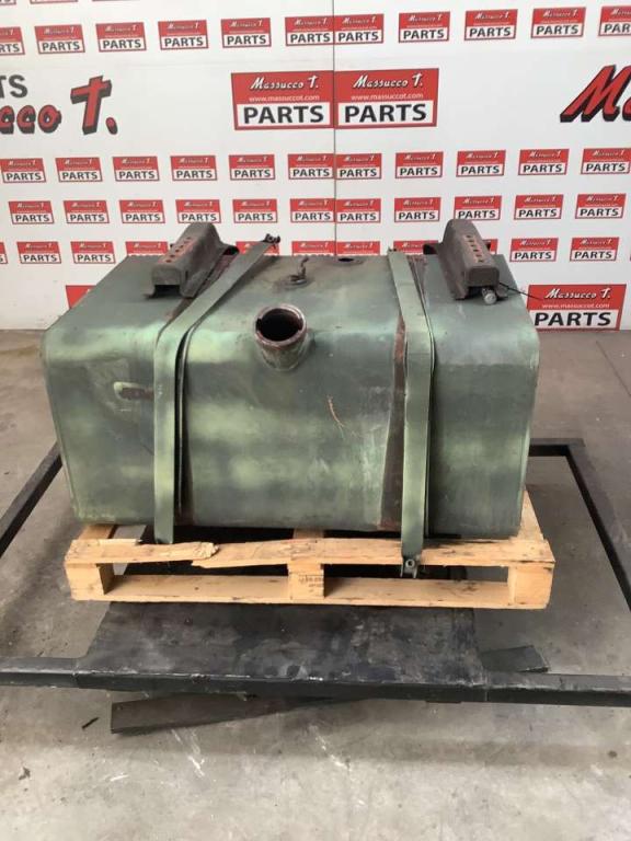 SERBATOIO CARBURANTE PER IVECO 260/330 F 35 Tank Photo 3