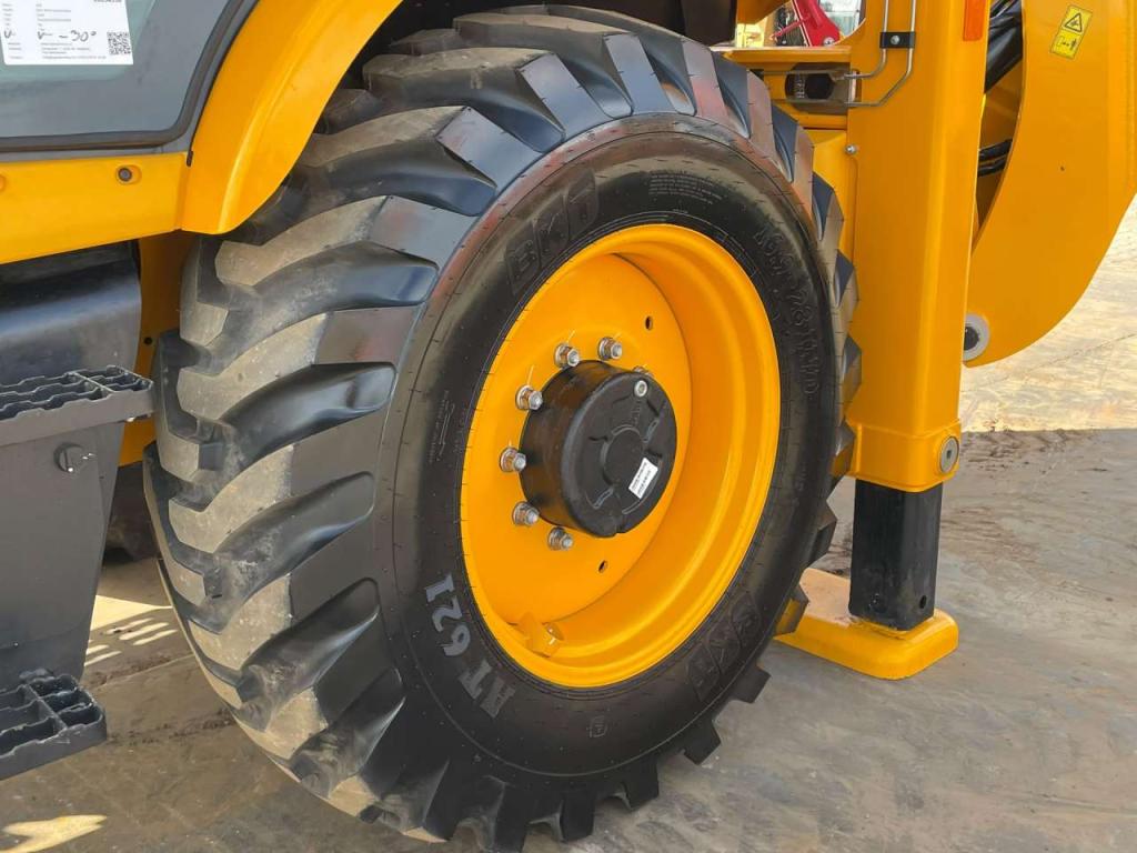 JCB 3DX 4WD hammerlines Photo 15