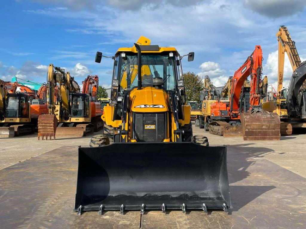 JCB 3DX 4WD hammerlines Photo 8